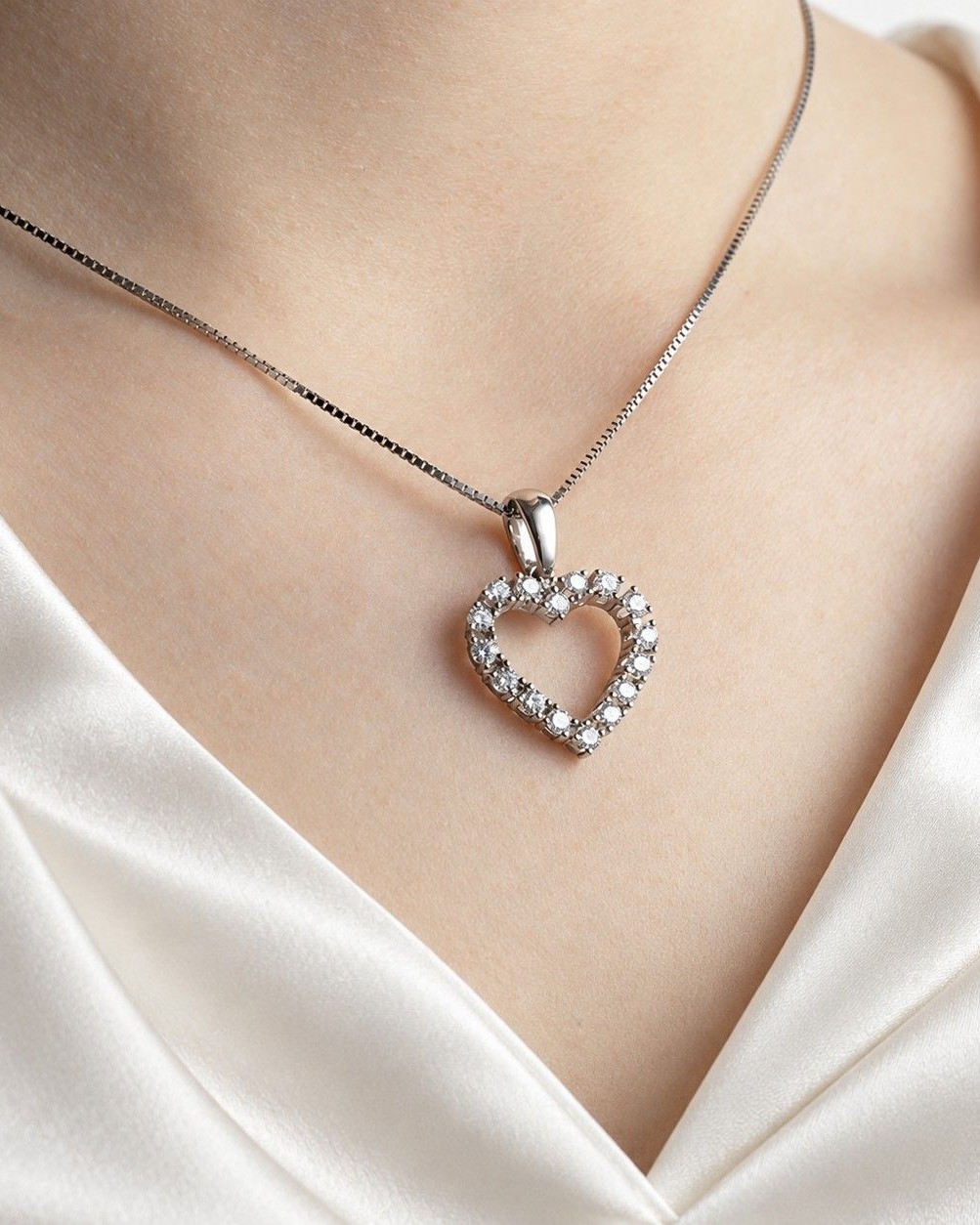 Romance anheng 1,00 ct diamanthjerte