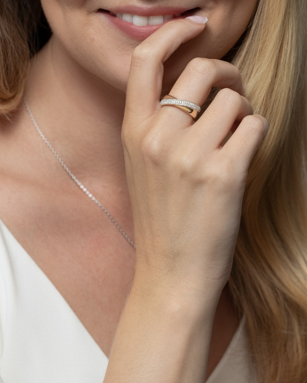 Tvunnet sølvring med cubic zirkonia